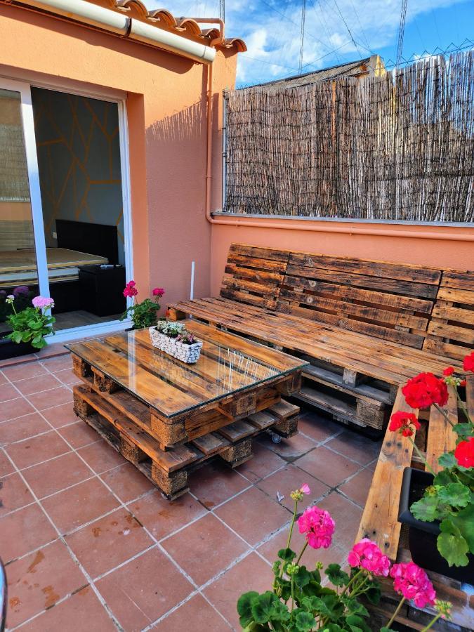Estudio Con Terraza Badalona Hotel Exterior photo
